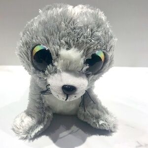 NWOT Lumo Stars Seal Kuutti Big Eyes Cute Super Soft Plush Stuffed Animal Gray